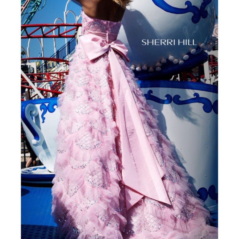 Gown/Dress